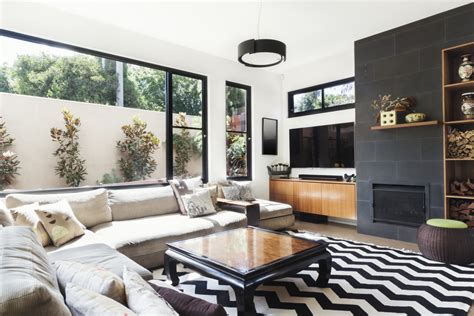 Pick The Right Furniture Pieces To Achieve Aesthetic Living Room This