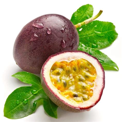 Passion fruit needs light, deep soil that contains plenty of organic material. Fruit de la passion - Les Parfums d'Ugo