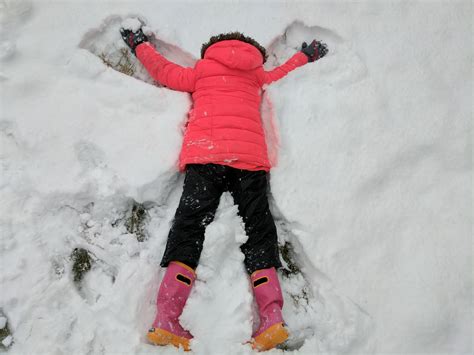 Explained How To Make Snow Angels To My Kids Forgot One Important