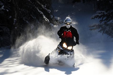 Best Time For Snowmobiling In Utah 2024 Best Season Roveme