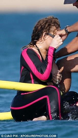 Welcome To Zcheches Blog Mariah Careys Swimming Bra Falls Off Exposing Her Nip Photo