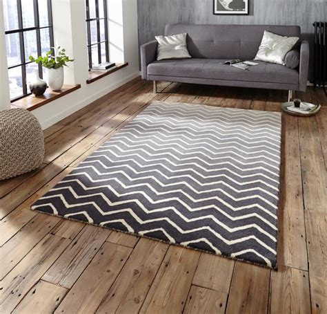 Which is the best carpet for a bedroom? Grey And White Geometric Rug | Best Decor Things