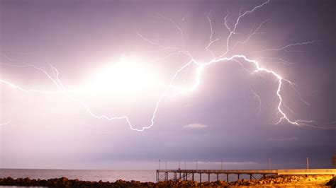 Australia Weather Climate Change Increase Thunderstorm Asthma Risks