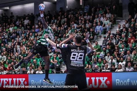 Top players, fc botosani live football scores, goals and more from tribuna.com. Dinamo Bucuresti / Dinamo Bucuresti Fcdinamoen Twitter ...