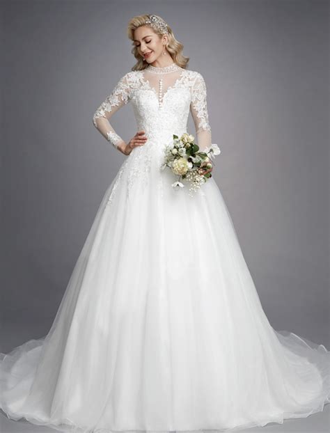 Dieser pinnwand folgen 109 nutzer auf pinterest. Romantisches Brautkleid im klassischen Stil | Ballkleid ...