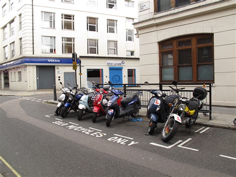 Motorcycle Parking Stephen Craven Cc By Sa Geograph Britain