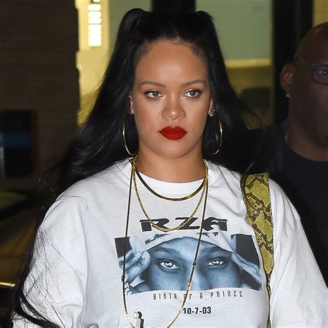 You Have To See Rihanna’s Extremely Daring Thigh High Boots
