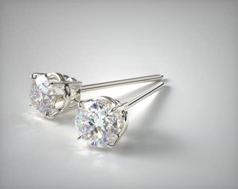 Fine Jewelry Preset Diamond Studs 18k White Gold Four Prong Round