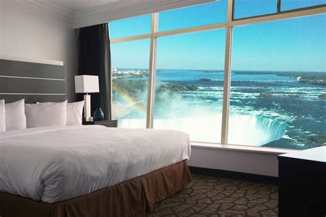 Hotels With Amazing Views To Book In Niagara Falls