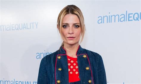 Mischa Barton Taken To Hospital For Mental Evaluation Daily Mail Online