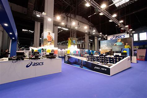 Booth Design Asics Marató De Barcelona On Behance