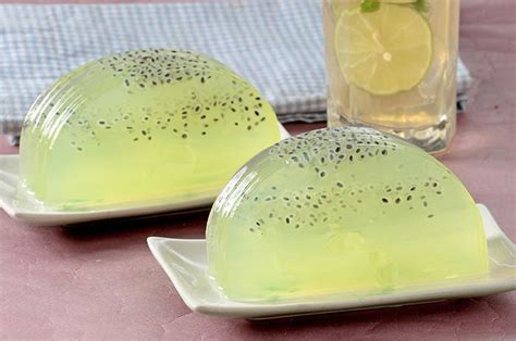 Menu ini cocok untuk makan siang maupun malam. Resep Puding Jeruk Nipis Lidah Buaya Enak & Lembut yang Sukses Curi Perhatian - Sajian Sedap