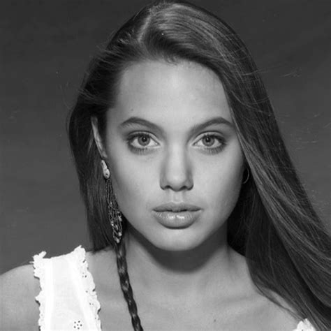 Анджелина Джоли в молодости фотографии история успеха Фотоподборка Знаменитости в молодости