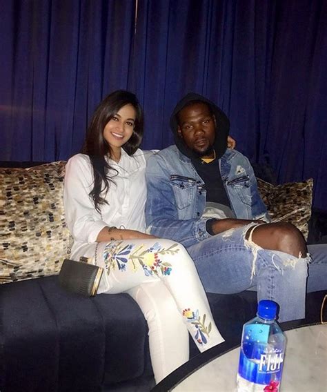 She is the new girlfriend of nba player kevin durant. Kevin Durant Has Another New Girlfriend and She's no ...
