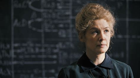 Radioactive Trailer Rosamund Pike Plays Scientist Marie Curie In New Movie British Period