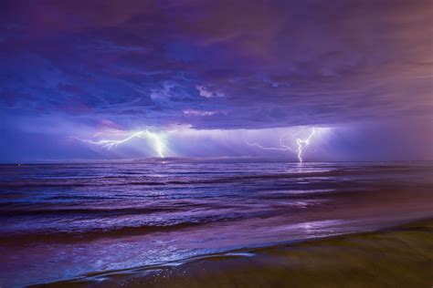 Download 2000x1335 Lightnings Ocean Clouds Beach Wallpapers