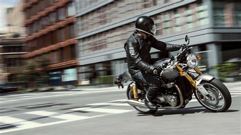 View our range, find a dealer and test ride a triumph icon today. 2019 Triumph Thruxton 1200 R Motorcycle UAE's Prices ...