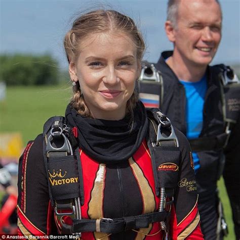 Teenage Skydiver Showcases Her Acrobatic Dance Moves In