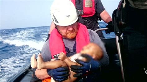 عملیات نجات پناهجویان در دریای مدیترانه ادامه دارد Euronews