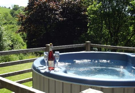 Luxury Cottages With Hot Tubs Luxury Cottage Rentals With A Hot Tub
