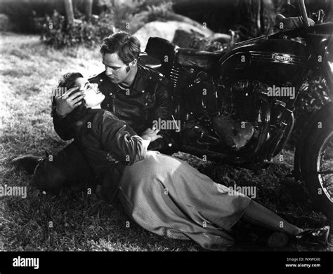 Marlon Brando And Mary Murphy In The Wild One 1953 Director Laslo