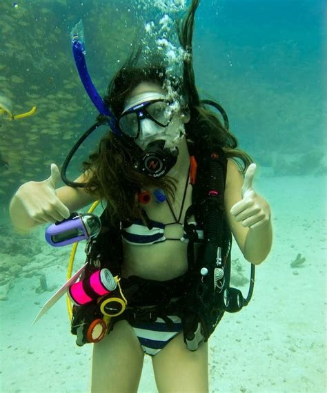 Scuba Diver Girls Womens Wetsuit Scuba Diving Pictures Underwater