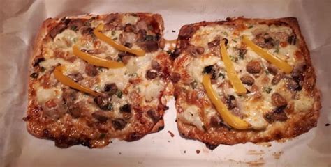 Recette Pizza Au Filet De Porc Sauce Barbecue In Food Recipes Pizza Buns