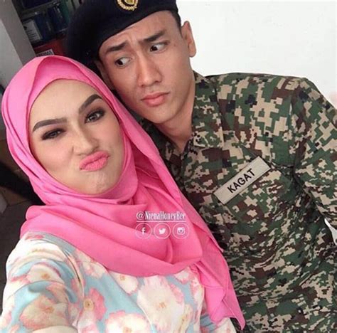 Gediknya ariana (arin) hanya untuk ustaz mukhriz. Episod Akhir Sayangku Kapten Mukhriz | Cerita Budak Sepet