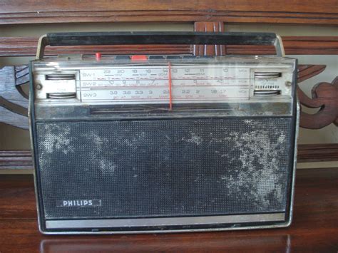 Banyumas Antik Radio Philips Jadul Hitamsold