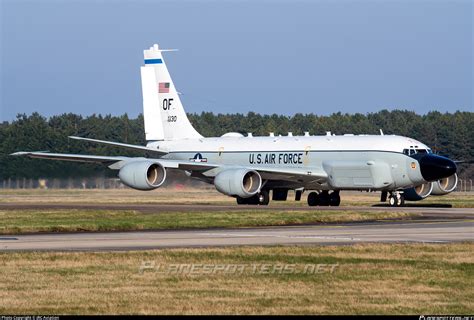 62 4130 United States Air Force Boeing Rc 135w Rivet Joint 717 158