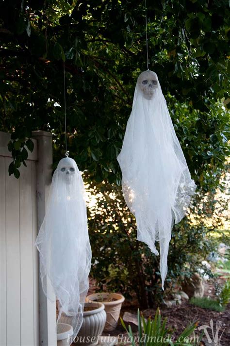 How To Make Tree Ghosts For Halloween Anns Blog