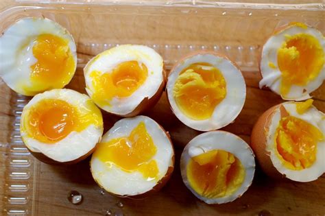 1 egg, right out of refrigerator, 3 oz. Soft-boiled eggs using a vegetable steamer | Soft boiled eggs, How to cook eggs, Vegetable steamer