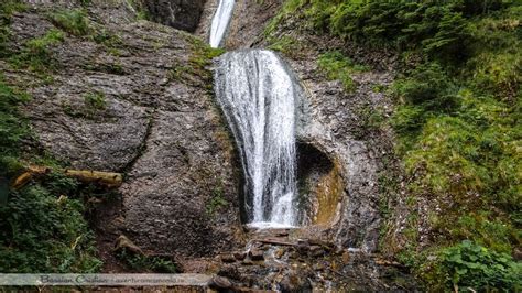 Cascada duruitoarea se află în masivul ceahlău din județul neamț. Cascada Duruitoarea, Cascade - Aventura in Romania