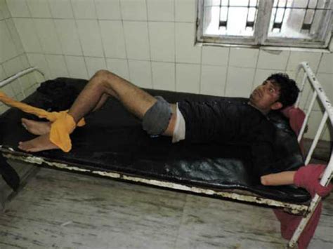 यहां चिल्लाने वाले मरीजों को बांध दिया जाता है बेड से Patients Tied Up With Beds In Bihar