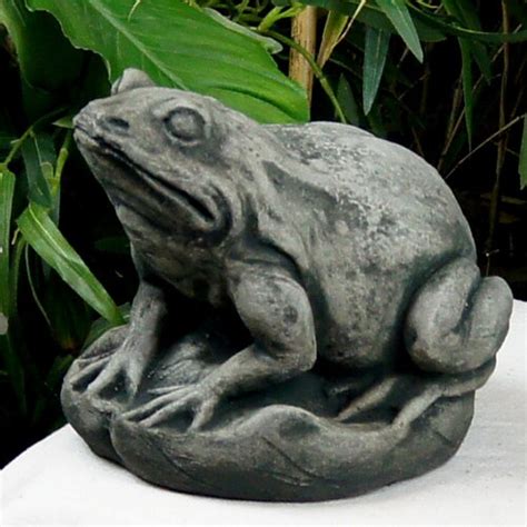 Garden Frog Concrete Garden Statue Cement Toad Figurine Cast Etsy