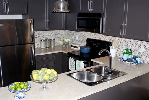 Notice the mosaic glass in the range hood which gives this space a tuscan touch. small condo kitchens - Google Search | Kitchen Ideas ...