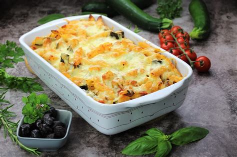 Zucchini tomaten auflauf-gesunde ernaehrung-anja auer