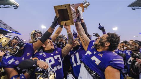 5 big takeaways from huskies win over cougs in 112th apple cup komo