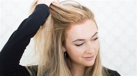 How To Fix Brassy Highlights On Blond Hair Glamour