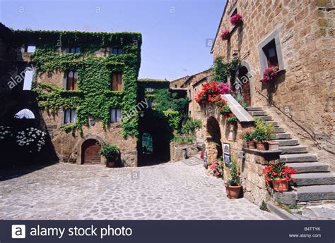Medieval Houses Civita Di Bagnoregio Hi Res Stock Photography And