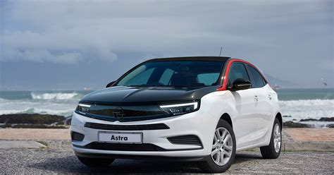 2021 astra sedan fiyat listesi. Ζουμ στο σχεδιαστικό μέλλον του Opel Astra