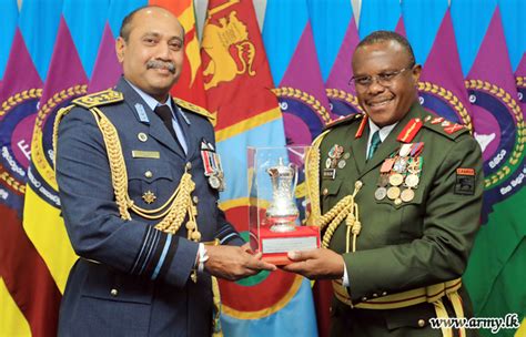 Zambian Army Chief Pays Courtesies On Air Force Commander Sri Lanka Army
