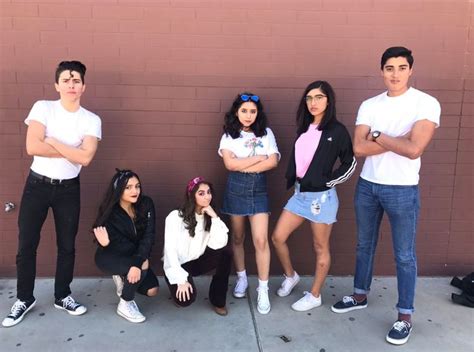 Throwback Thursday Outfits Spirit Week 90s