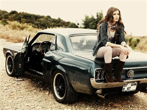 girls and muscle cars wallpaper backgrounds photos images pictures yl computing