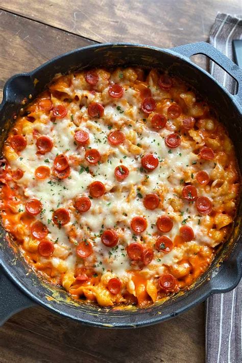 Pizza Mac And Cheese Mighty Mrs Super Easy Recipes