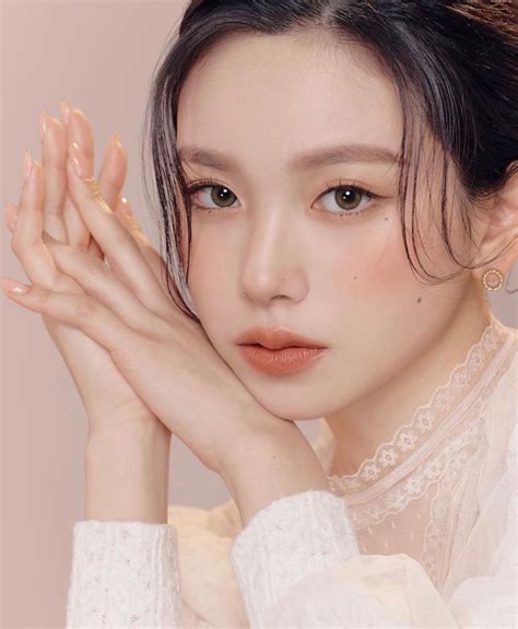 model face korean model girl icons korean beauty makeup inspo face claims ulzzang makeup