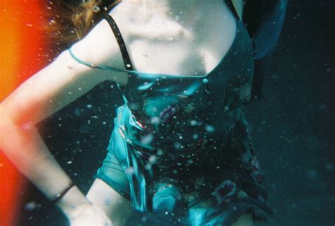 Wallpaper Blue Light Film Water Swim Self Underwater Dress Skin Body Leak Drowning