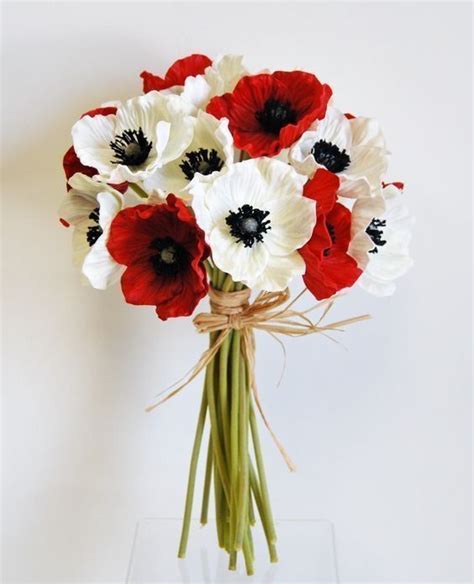 Poppy Wedding Bouquets Image By Kathy Jean On Poppies In 2020 Red