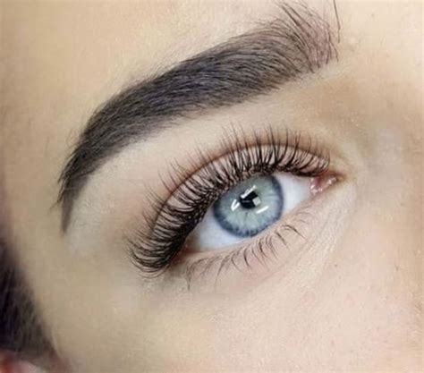 Since each lash extension is attached to a single eyelash, they will fall out naturally along with the natural growth cycle of each lash. The world Will Finally Notice Your Lashes!