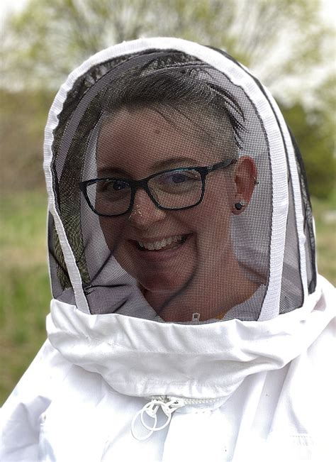 Why One Entomologist Is Digging Deep Into Beekeeping Data
